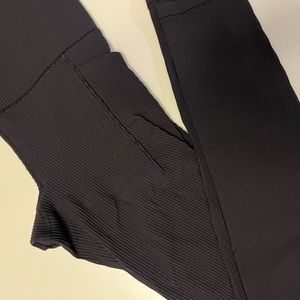Athleta Ribbed Chatarunga Tight W/ Pockets